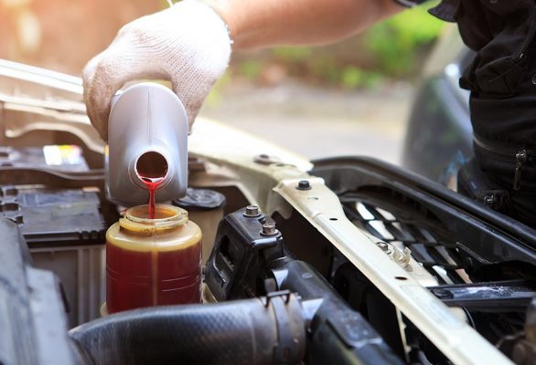 Cách kiểm tra và thay dầu trợ lực lái