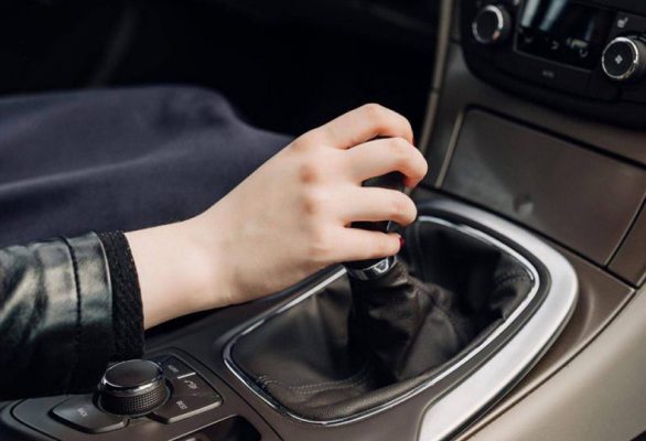 Cách lái xe số tự động A – Z & kinh nghiệm lái xe ô tô tự động an toàn