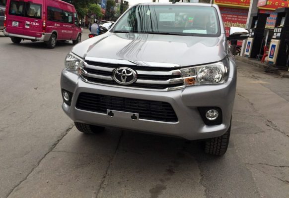 Có nên mua Toyota Hilux cũ?