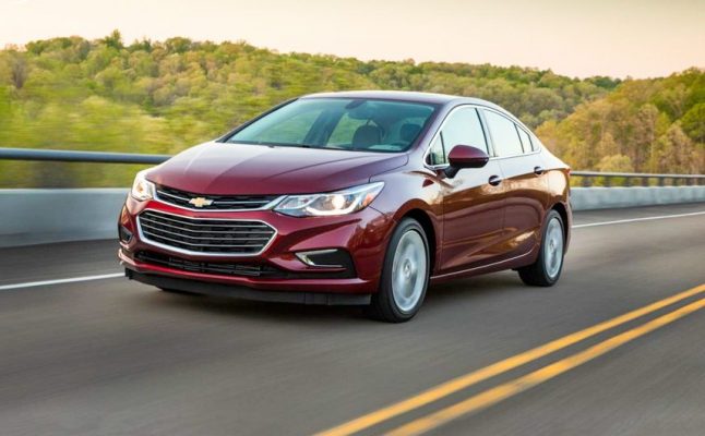 Đánh giá có nên mua Chevrolet Cruze 2018 cũ không?