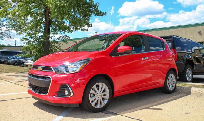 Đánh giá có nên mua Chevrolet Spark 2017 cũ không?
