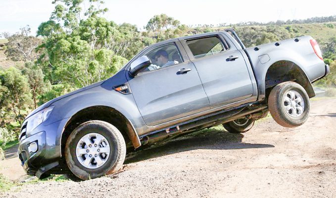 Đánh giá có nên mua Ford Ranger 2014 cũ không?