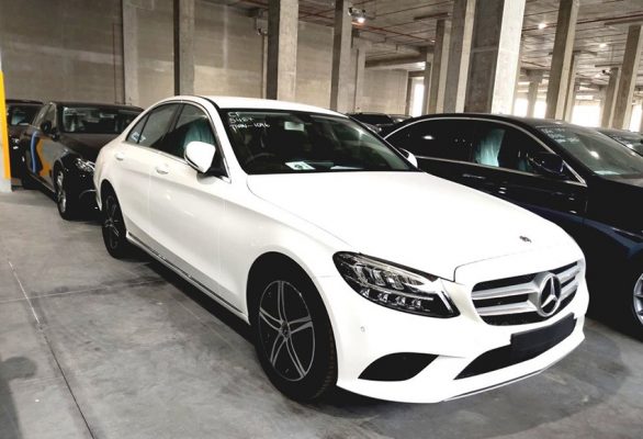 Giá bán xe Mercedes C200 cũ, có nên mua Mercedes C200 cũ?