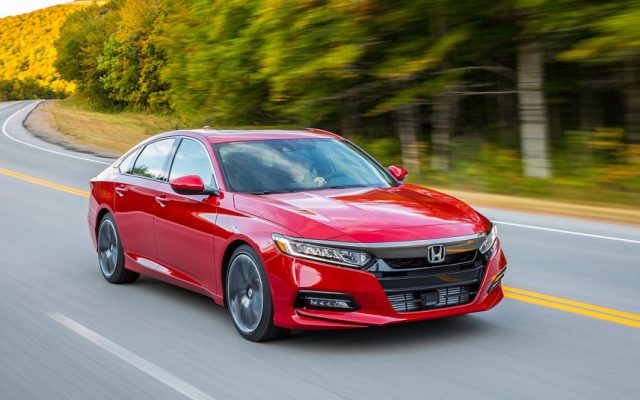 Honda Accord 2021: Giá xe lăn bánh & đánh giá thông số kỹ thuật (7/2021)
