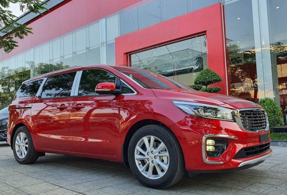 Kia Sedona 2021: Giá xe lăn bánh & đánh giá thông số kỹ thuật (7/2021)