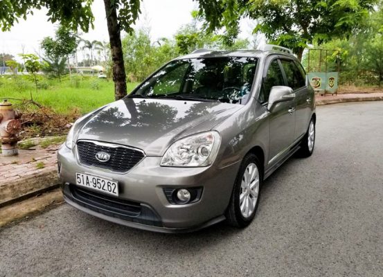 Kinh nghiệm mua xe Kia Carens cũ giá rẻ không lo chọn nhầm