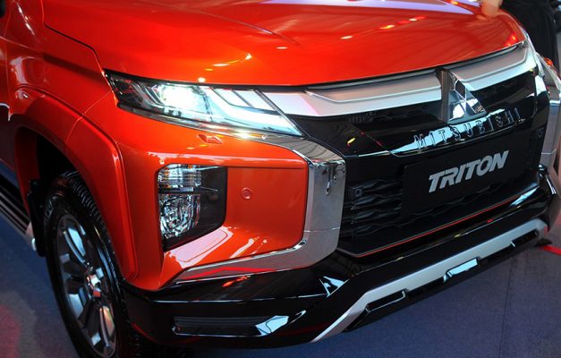 Mitsubishi Triton 2021: Giá xe lăn bánh & đánh giá thông số kỹ thuật (7/2021)