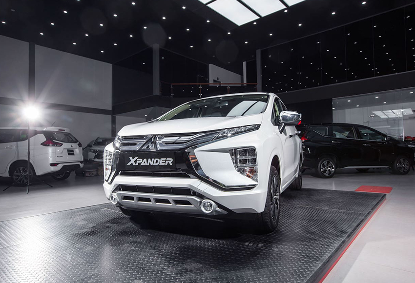 Mitsubishi Xpander và Xpander Cross: Giá xe & đánh giá thông số kỹ thuật (7/2021)