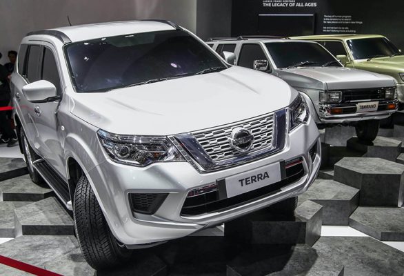 Nissan Terra 2021: Giá xe lăn bánh & đánh giá thông số kỹ thuật (7/2021)