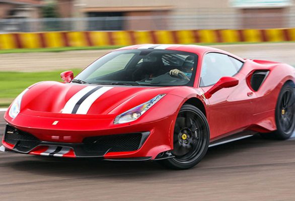 Siêu xe Ferrari: Giá xe Ferrari tại Việt Nam