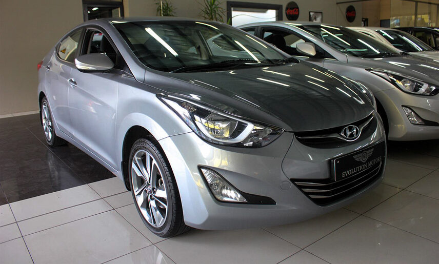 Đánh giá có nên mua Hyundai Elantra 2014 cũ không?