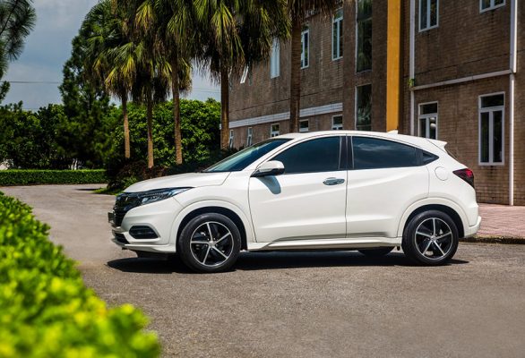 Honda HR-V 2021: Giá xe lăn bánh & đánh giá thông số kỹ thuật (7/2021)