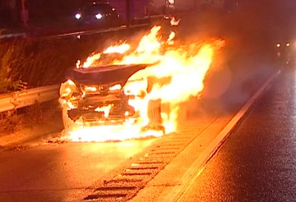 Nguyên nhân xe ô tô tự bốc cháy và cách phòng tránh